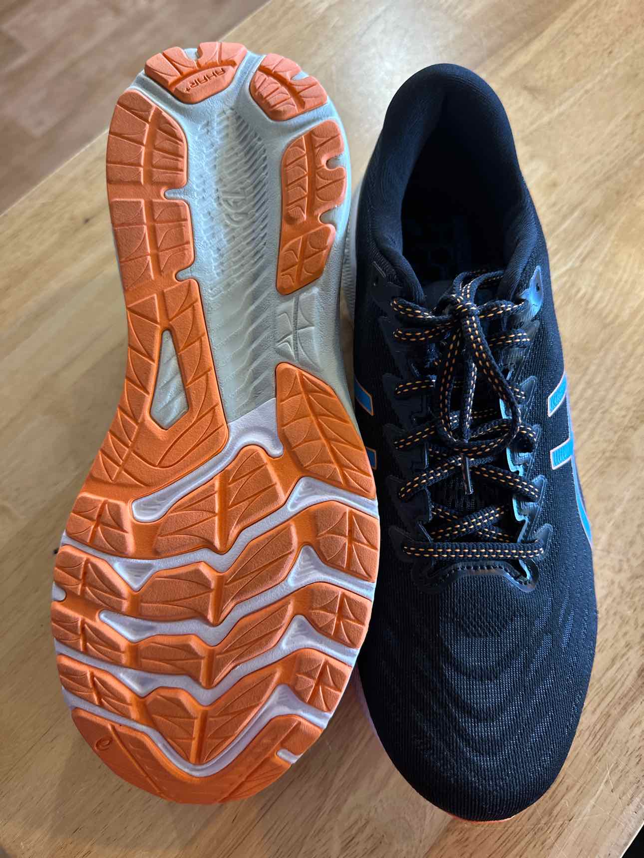 9 Asics Men's Shoes
