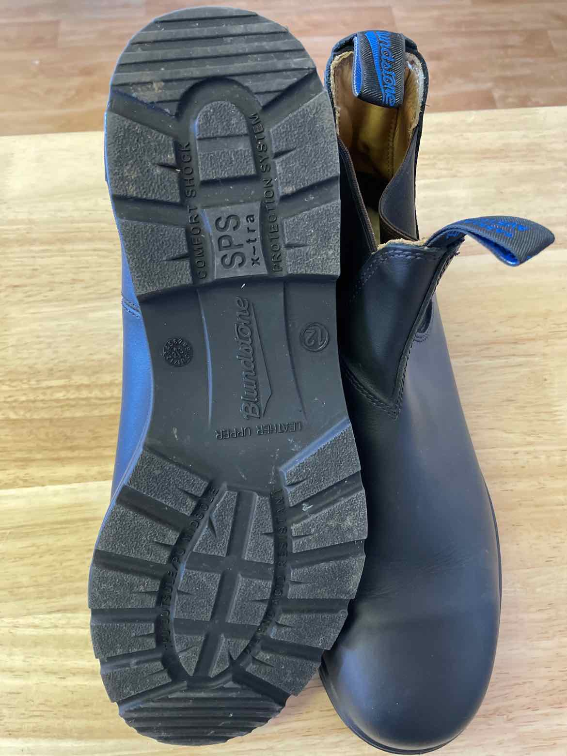 12 Blundstone Men's Boots