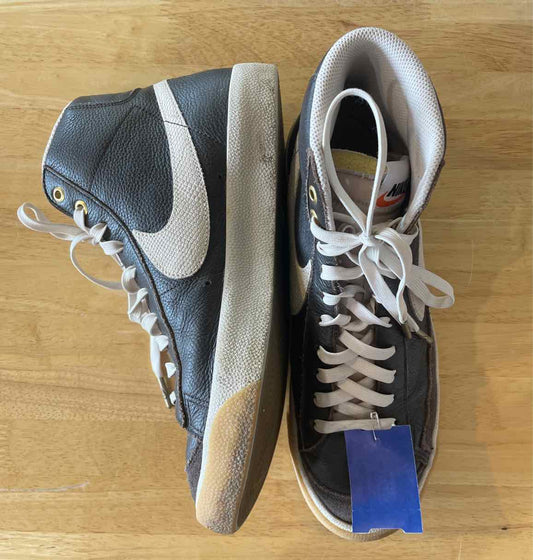 10 Nike Men's Shoes
