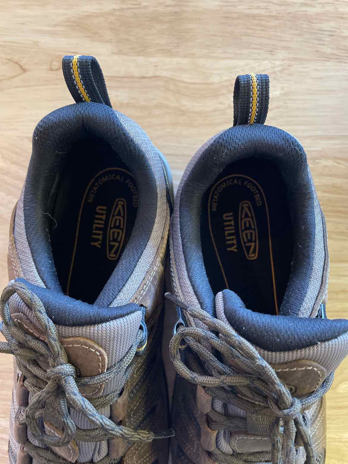 12 Keen Men's Hiking Shoes