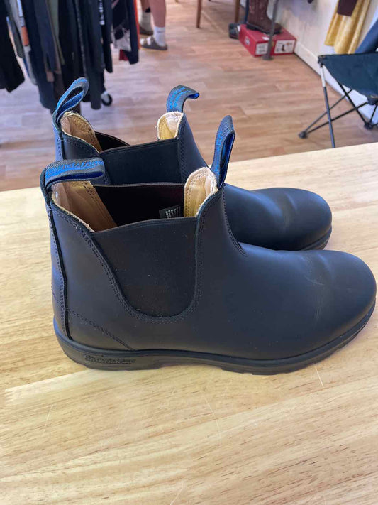 12 Blundstone Men's Boots