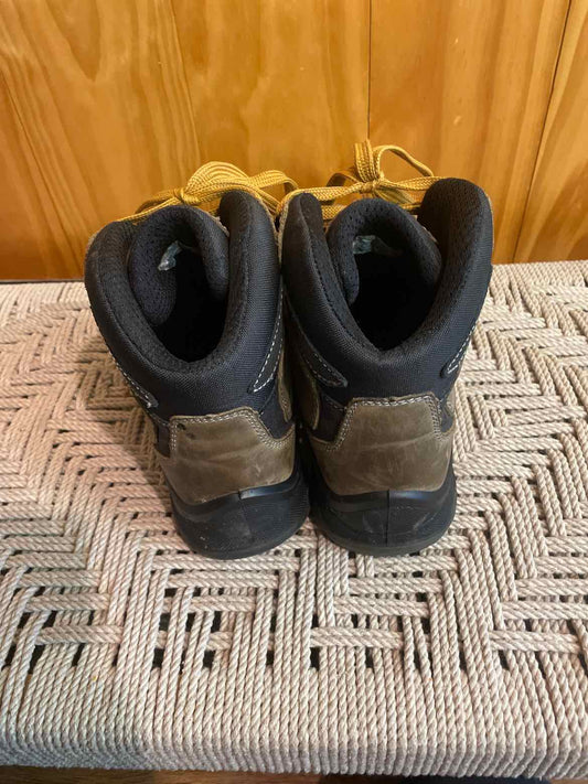 8.5 Alpine Design Men's Shoes