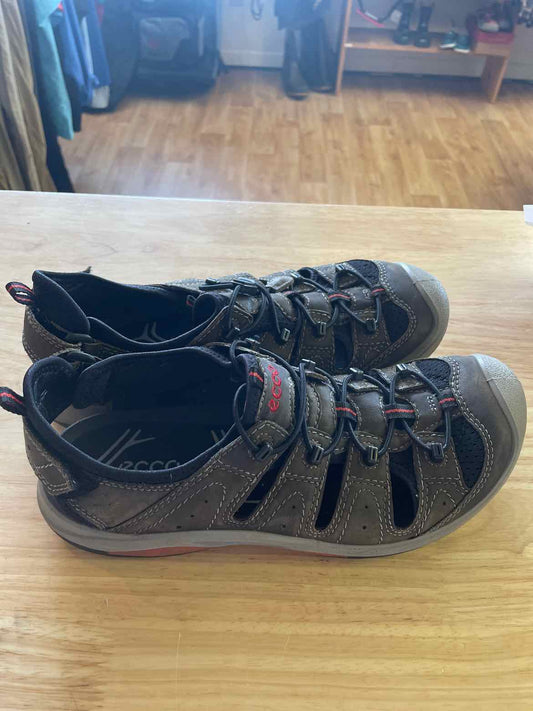 40 Ecco Men's Sandals