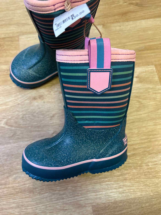 Child Size 6 Lands End Girl's Footwear