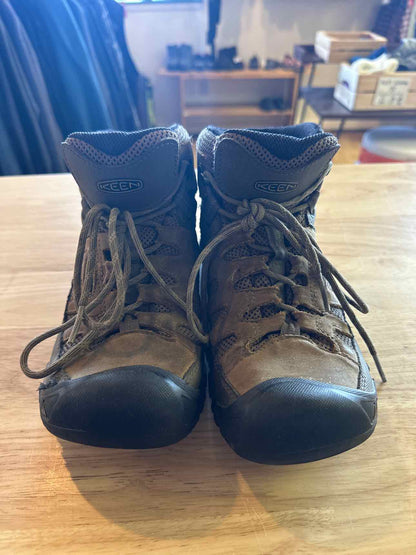 8 Keen Men's Hiking Shoes