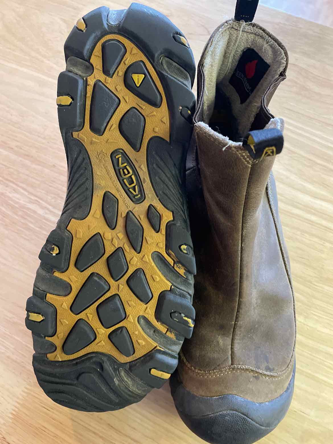 10 Keen Men's Boots