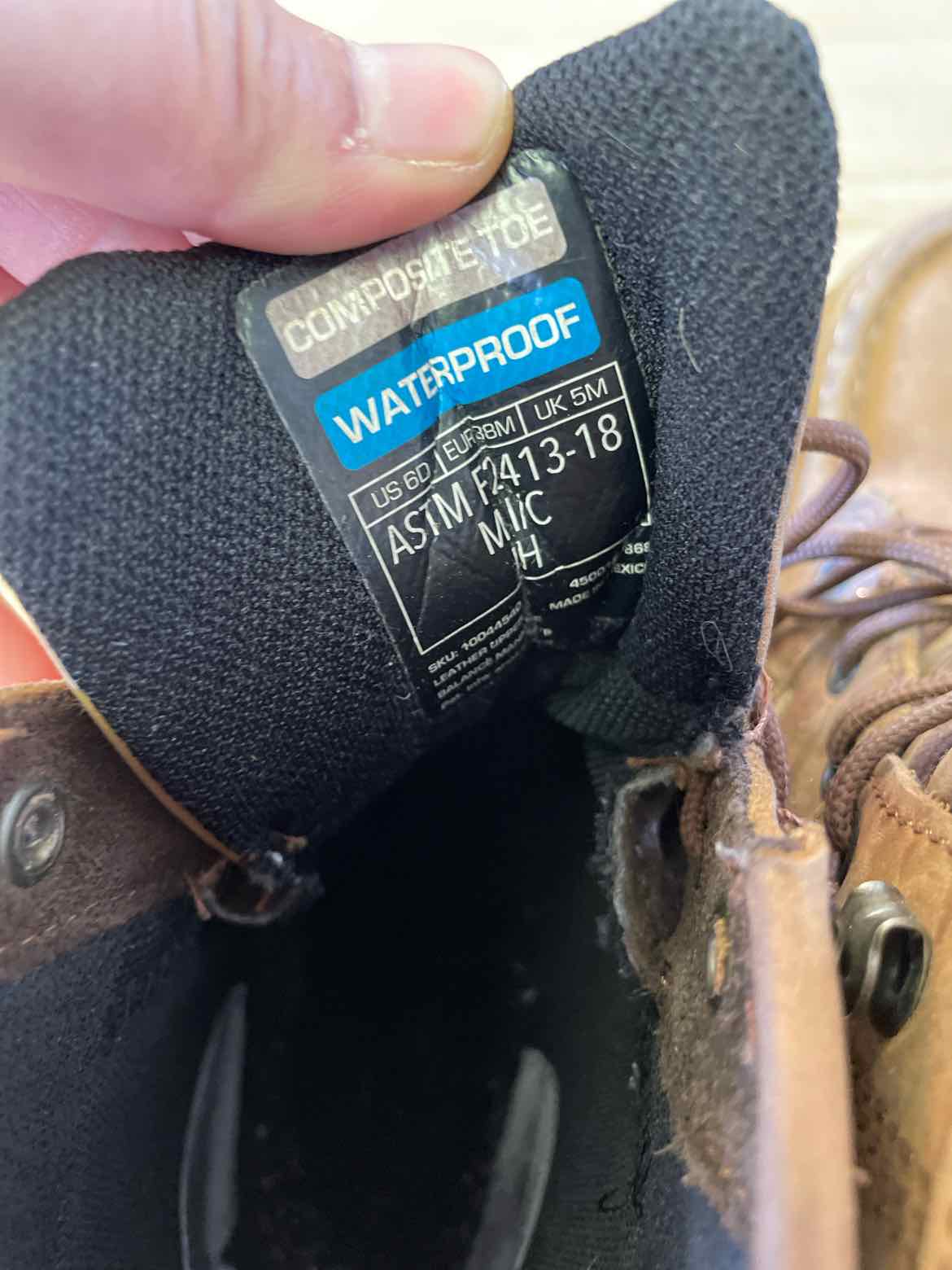 6 Ariat Men's Boots
