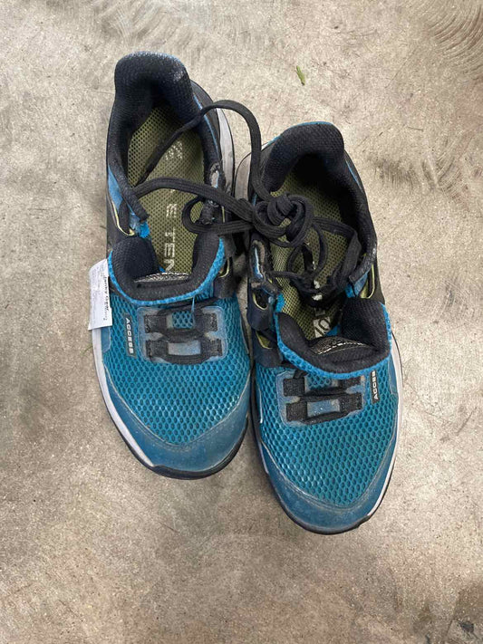 5.10 37 Shoes