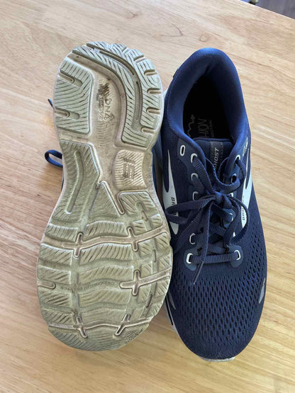 9 Brooks Men's Running Shoes
