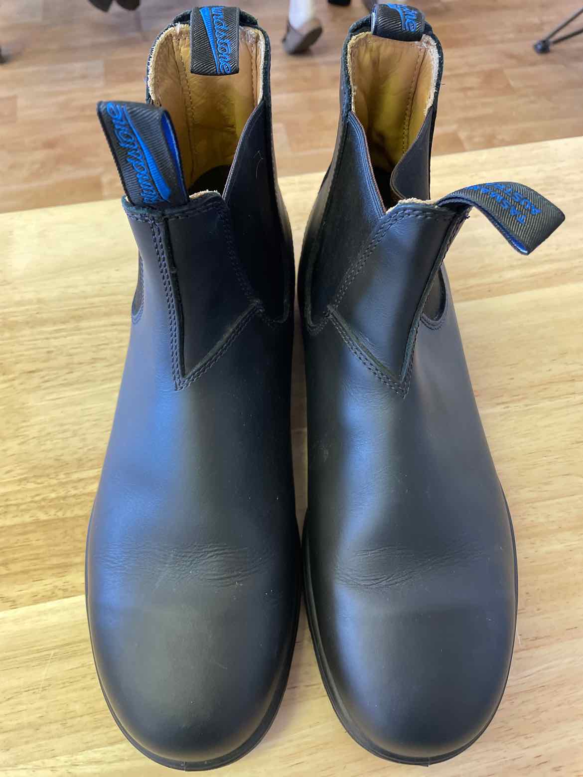 12 Blundstone Men's Boots