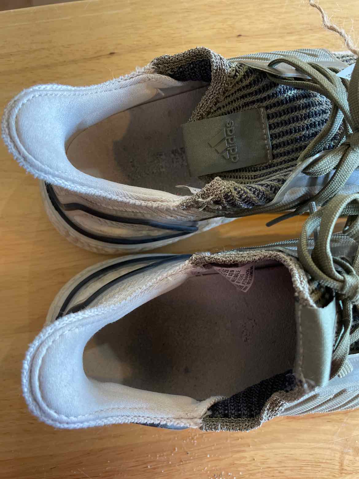 7.5 Adidas Tennis Shoes
