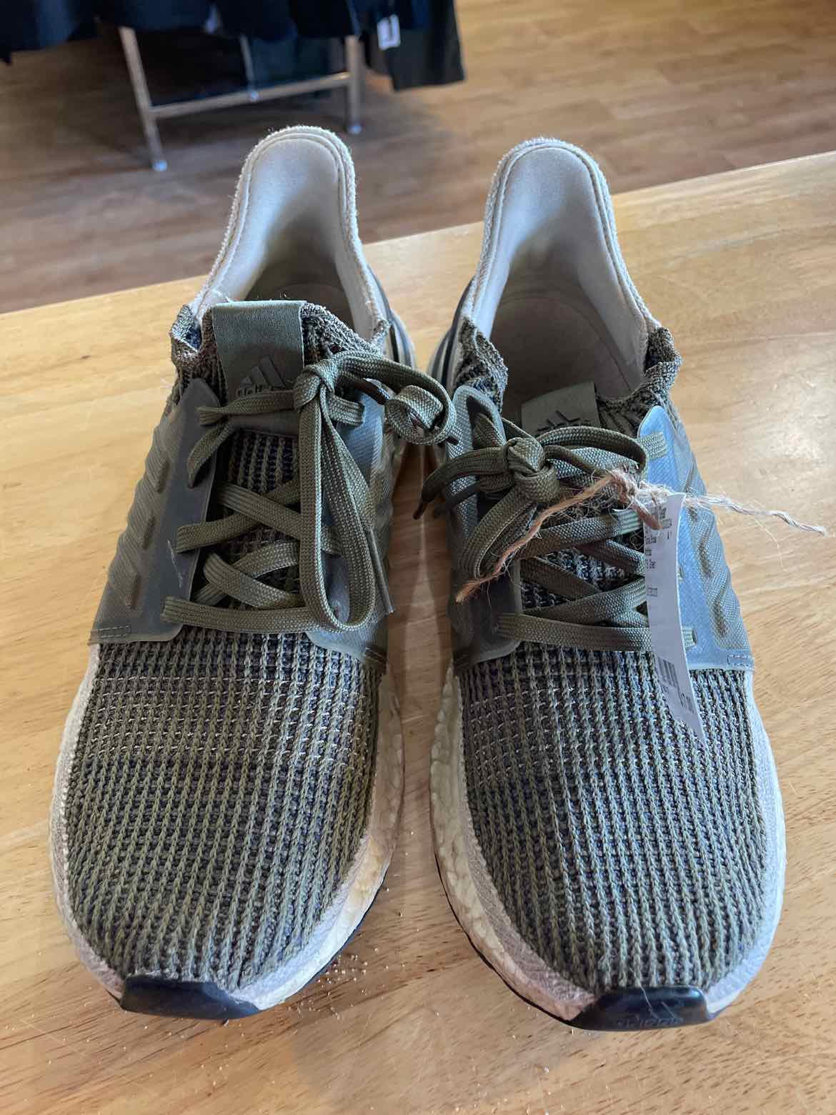 7.5 Adidas Tennis Shoes