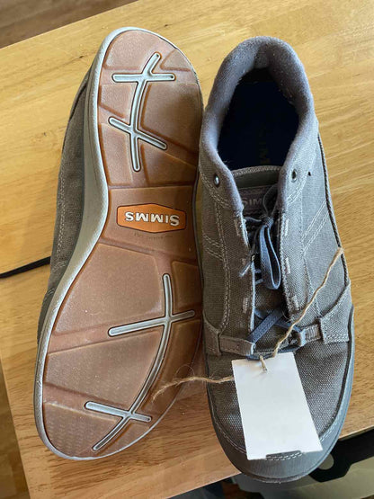 11 Simms Men's Shoes