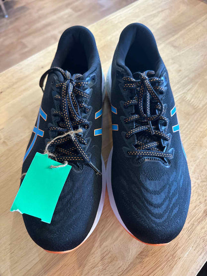 9 Asics Men's Shoes